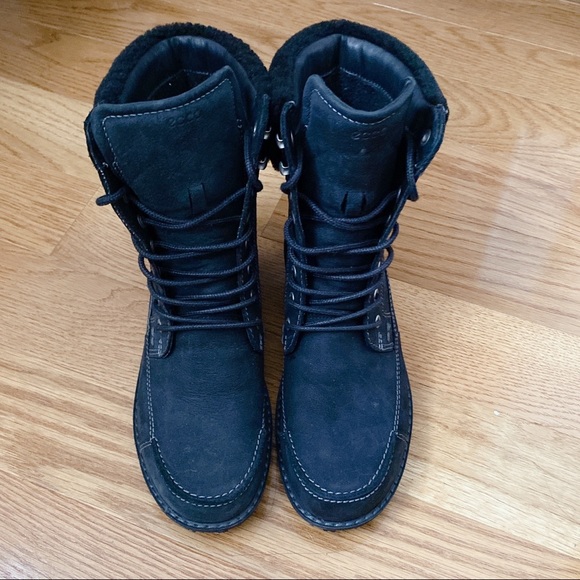 Ecco black waterproof fur trim lace up winter boots size 36 - Picture 2 of 5